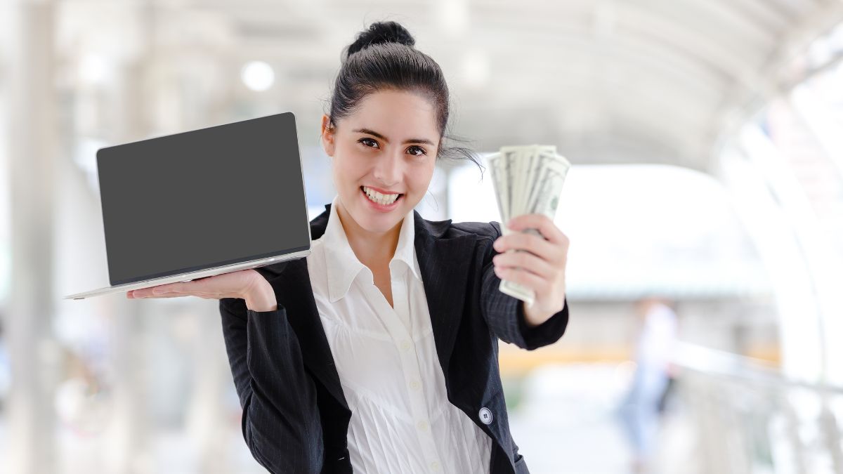 Explore a Wide Range of Ways to Earn Money Online in 2025 From Side Hustles to Full-Time Income Opportunities